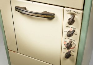 GEC cooker, made in Dunleer, Co. Louth, 1950s (NMI)